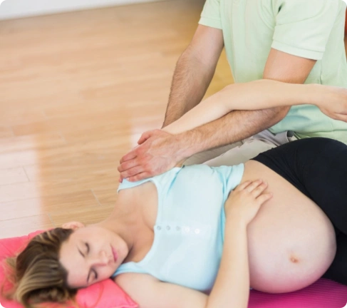 femme enceinte corp libre